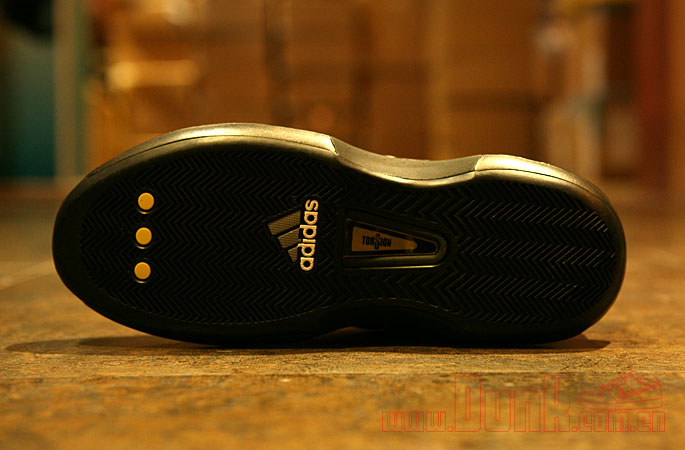 adidas kobe 1 black