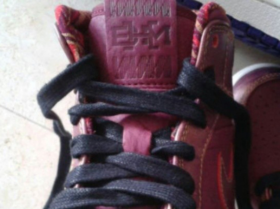 Air Jordan 1 Mid “BHM” – Maroon