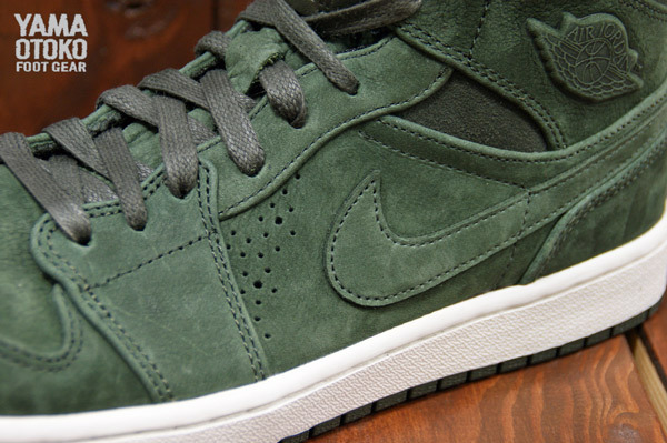 Air Jordan 1 Mid Nouveau Sequoia Black Sail 05