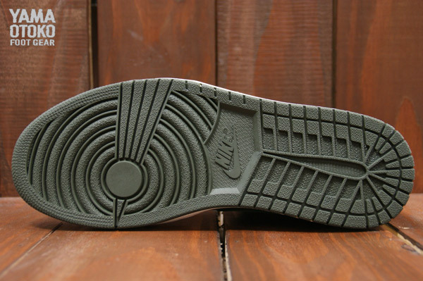 Air Jordan 1 Mid Nouveau Sequoia Black Sail 06