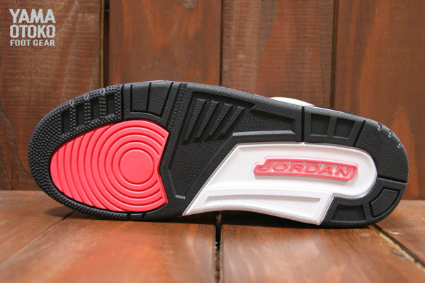 Air Jordan 3 Retro White Black Wolf Grey Infrared 23 03