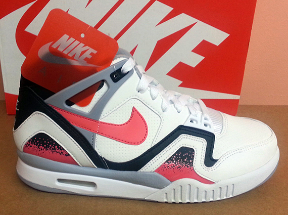 Nike Air Tech Challenge II "Hot Lava" - Release Reminder