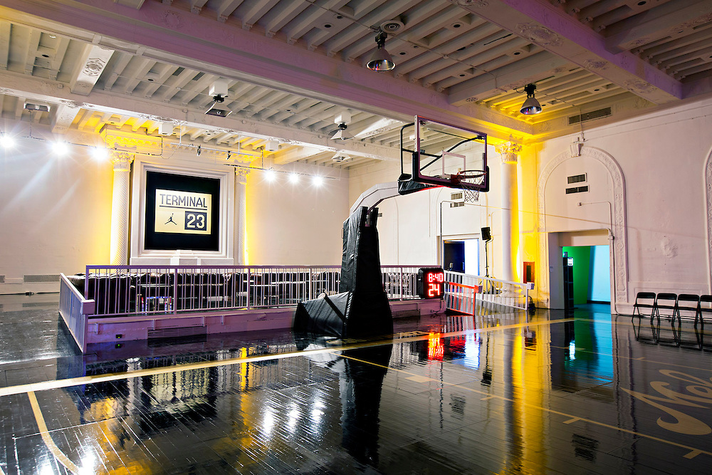Jordan Melo M10 Terminal 23 At Cafe Rouge 09