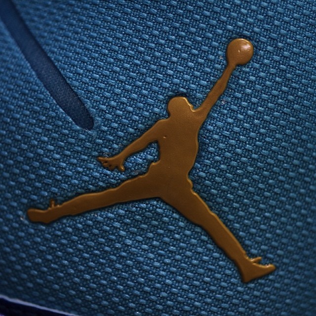 Jordan Super Fly 2 Blue Red Purple 03