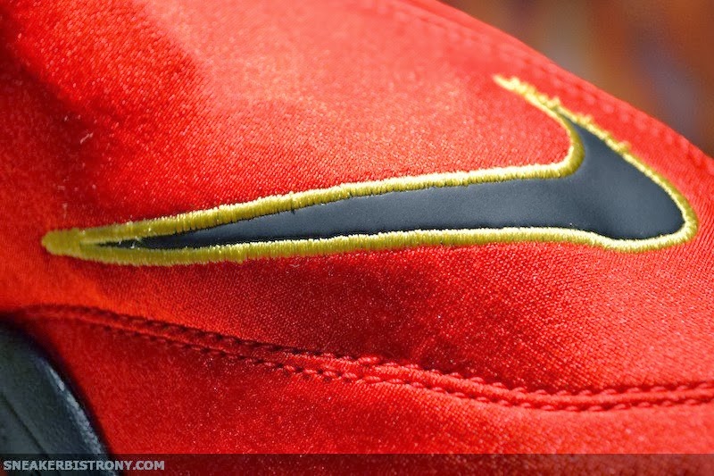 Miami Heat Nike Air Zoom Flight The Glove 03