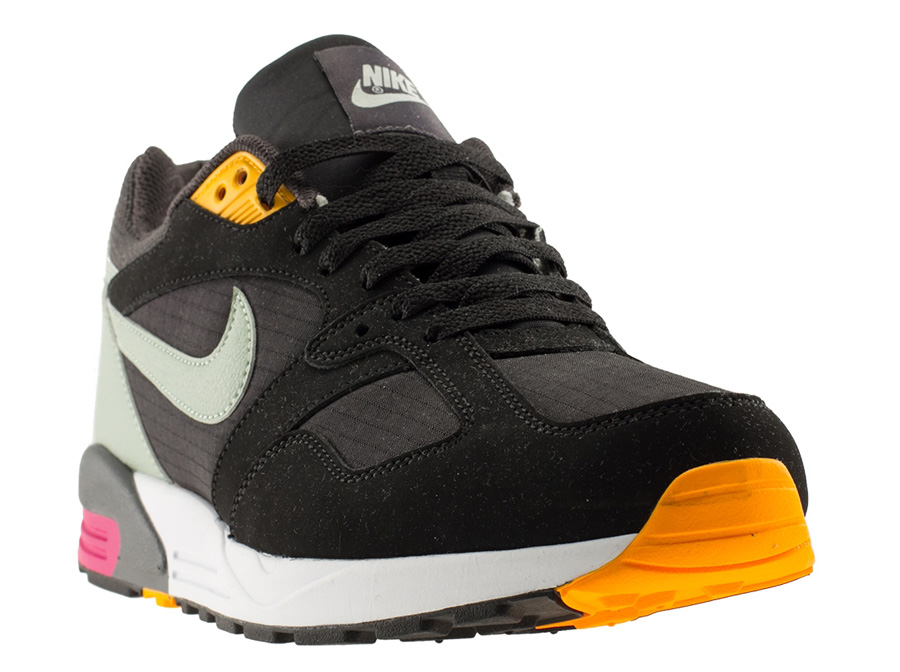 Nike Air Base Ii Black Spray Magenta 03