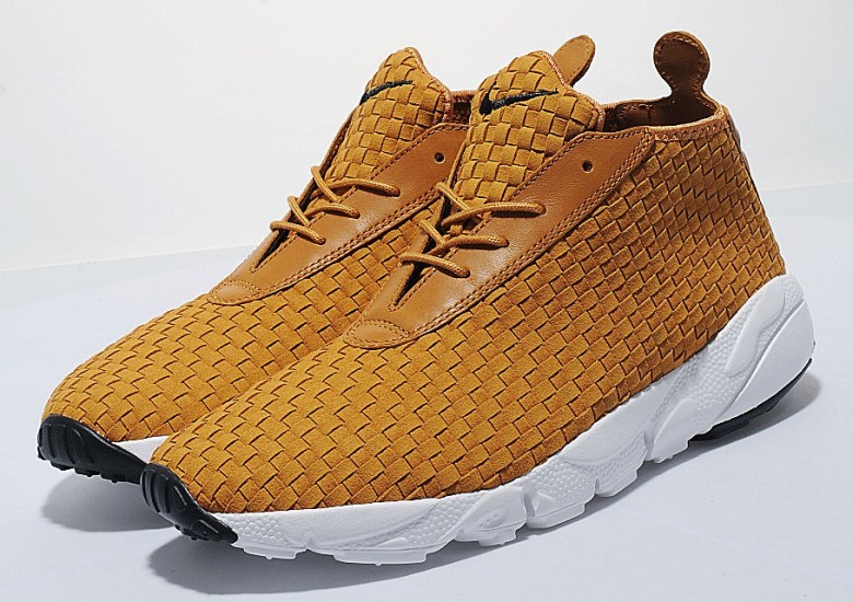 Nike Air Footscape Desert Chukka Woven “Bronze”