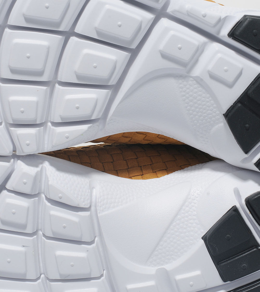 Nike Air Footscape Desert Chukka Woven Bronze 05