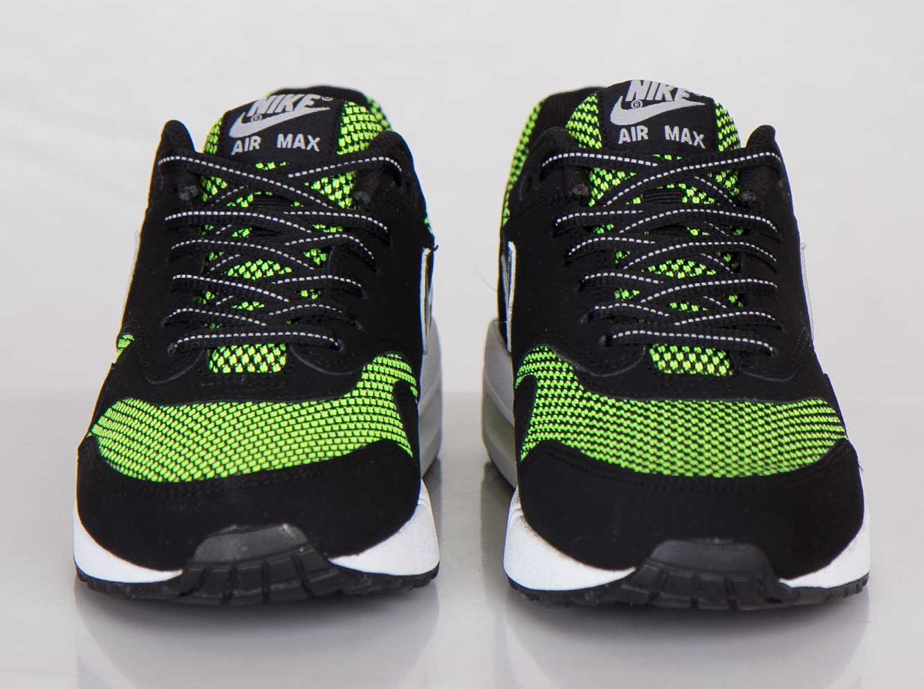 Nike Air Max 1 Gs Black Volt Metallic Silver 03