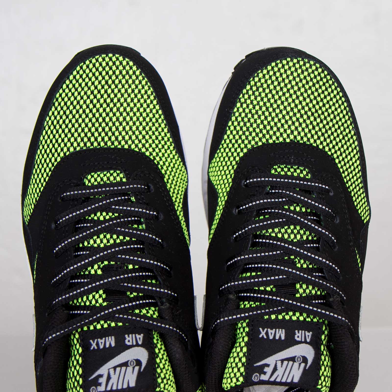 Nike Air Max 1 Gs Black Volt Metallic Silver 06