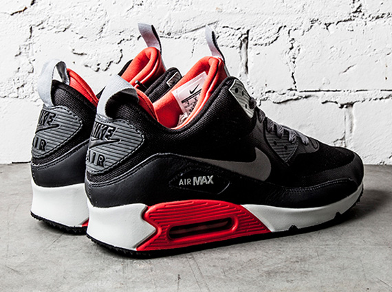 Nike Air Max 90 SneakerBoot – Black – Light Crimson