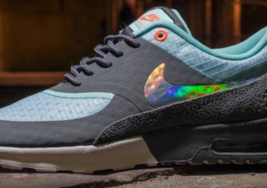 nike air max thea premium hologram 01