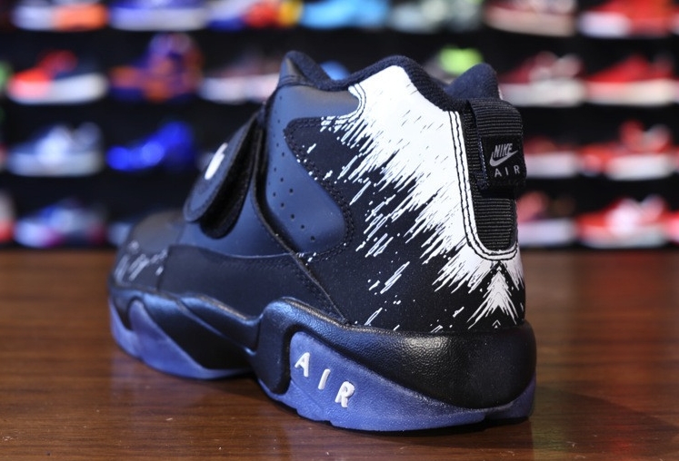 Nike Air Mission Super Bowl 01