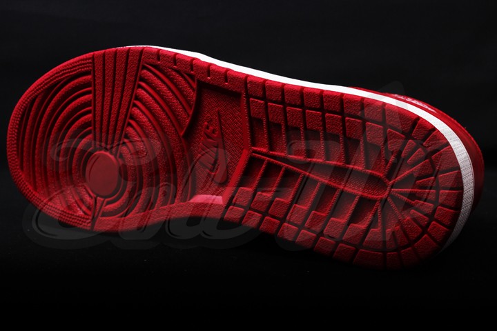 Nike Air On Air Jordan 1 Returning 2014 08