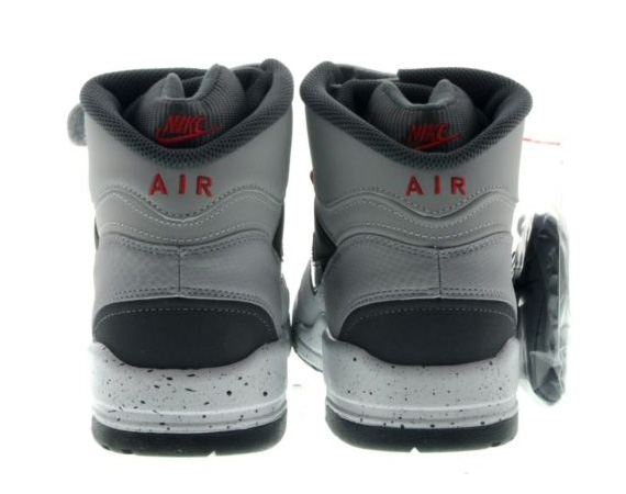 Nike Air Revolution Grey Red 04