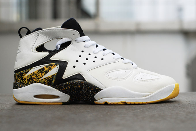 Nike Air Tech Challenge Huarache Original Vs Retro 05