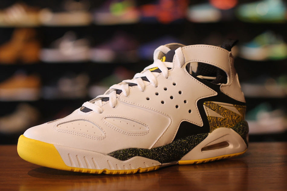 Nike Air Tech Challenge Huarache White Black Tour Yellow 02
