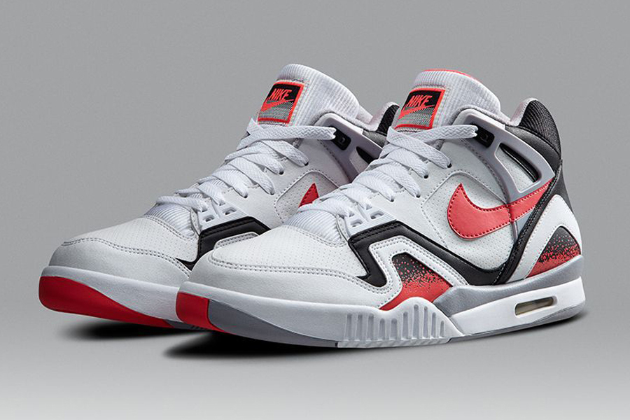 Nike Air Tech Challenge II 