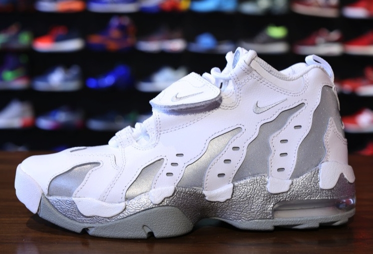 Nike Dt Max Super Bowl 02