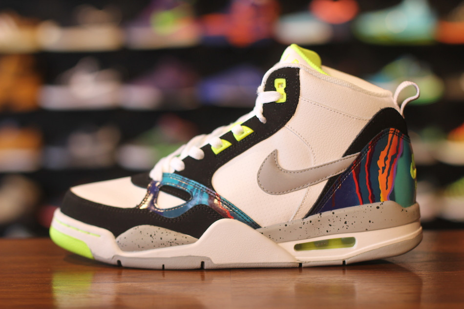 Nike Flight 13 Mid Tech Challenge Pack 04