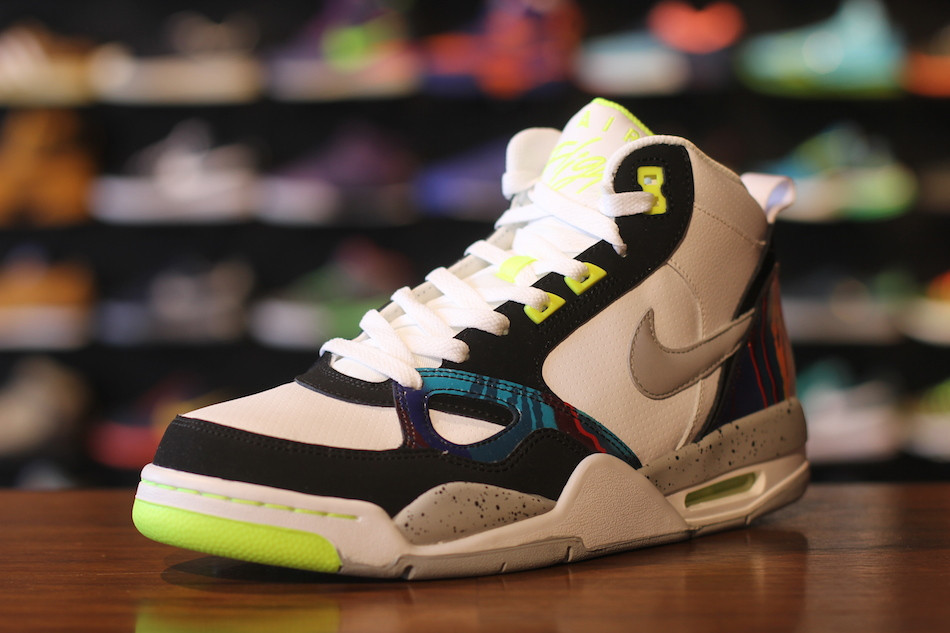 Nike Flight 13 Mid Tech Challenge Pack 05