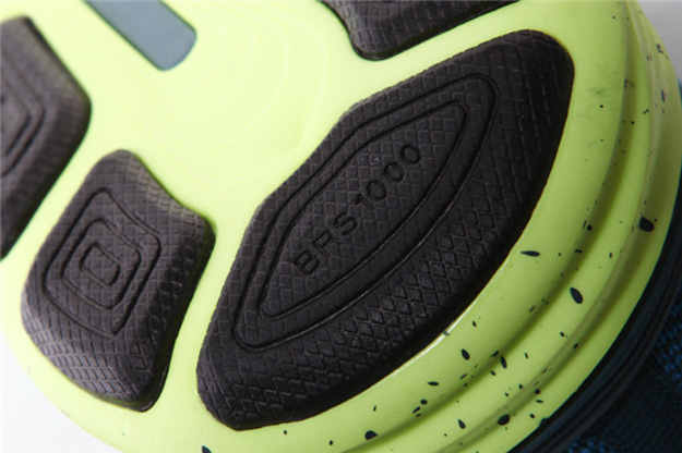 Nike Flyknit Lunar 2 Volt Blue 01