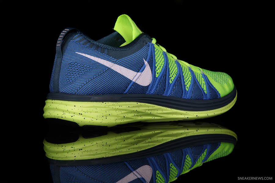 Nike Flyknit Lunar2 Volt White Blue Glow 2