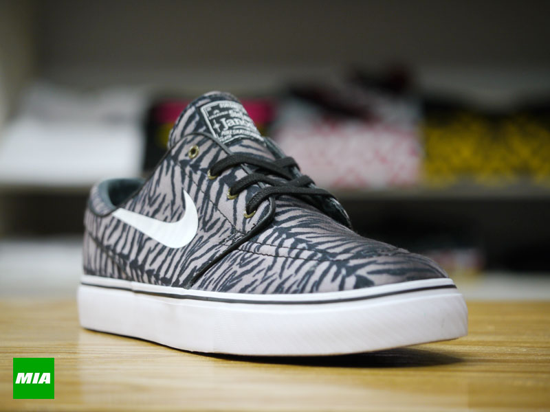 Nike Janoski Tiger Stripes 04