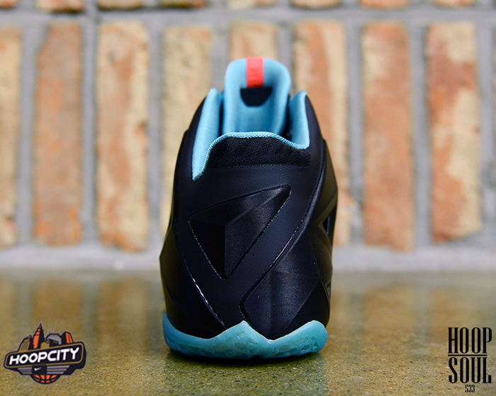 Nike Lebron 11 Black Diffused Jade Light Crimson Jade Glaze 02