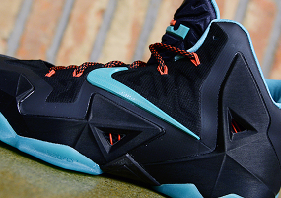 Nike LeBron 11 - Black - Diffused Jade - Light Crimson - Jade Glaze