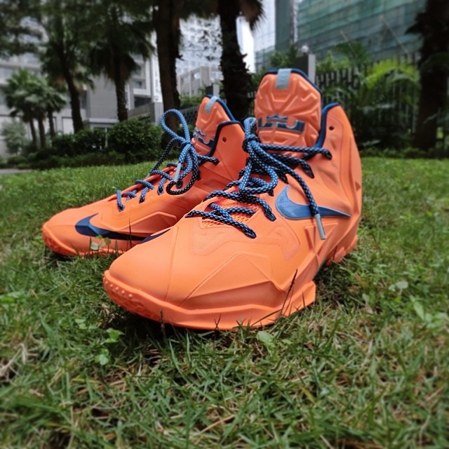 Nike Lebron 11 Knicks On Feet 04