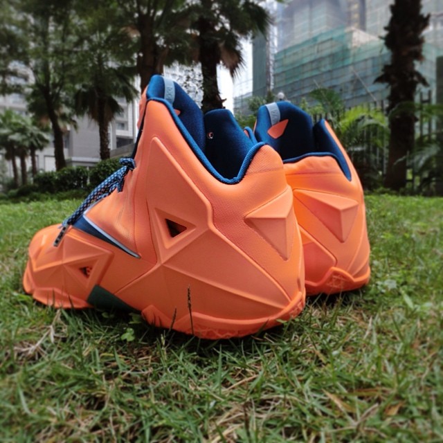 Nike Lebron 11 Knicks On Feet 07