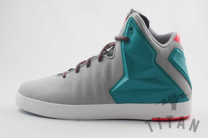 Nike Lebron 11 Nsw Lifestyle Miami Vice 02