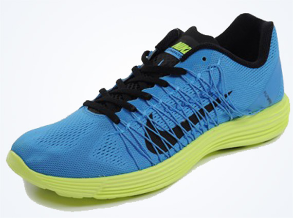 puerta prefacio Abrazadera Nike LunaRacer+ 3 - Vivid Blue - Volt - Black - SneakerNews.com