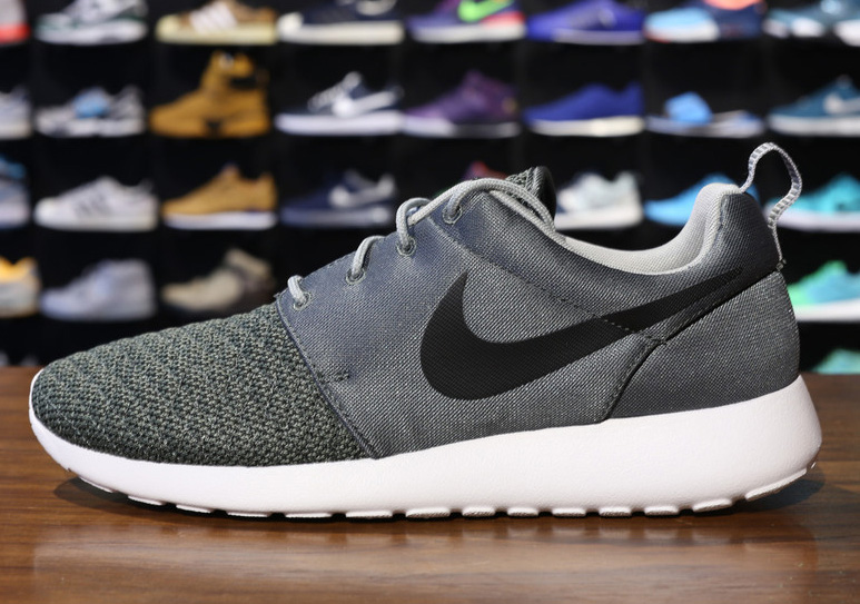Nike Roshe Run Prm Dark Mica Green Black Base Grey 02