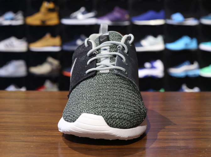 Nike Roshe Run Prm Dark Mica Green Black Base Grey 03