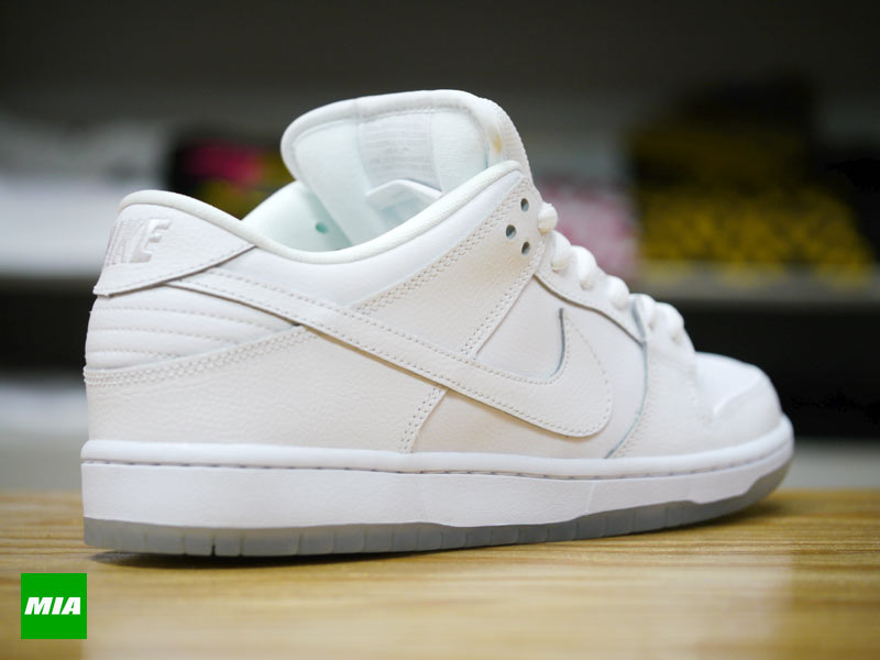 Nike Sb Dunk Low Columbia 11 Jordan 04