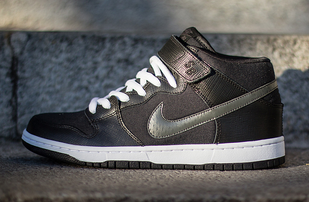 Nike Sb Dunk Mid Black Charred Grey White 03