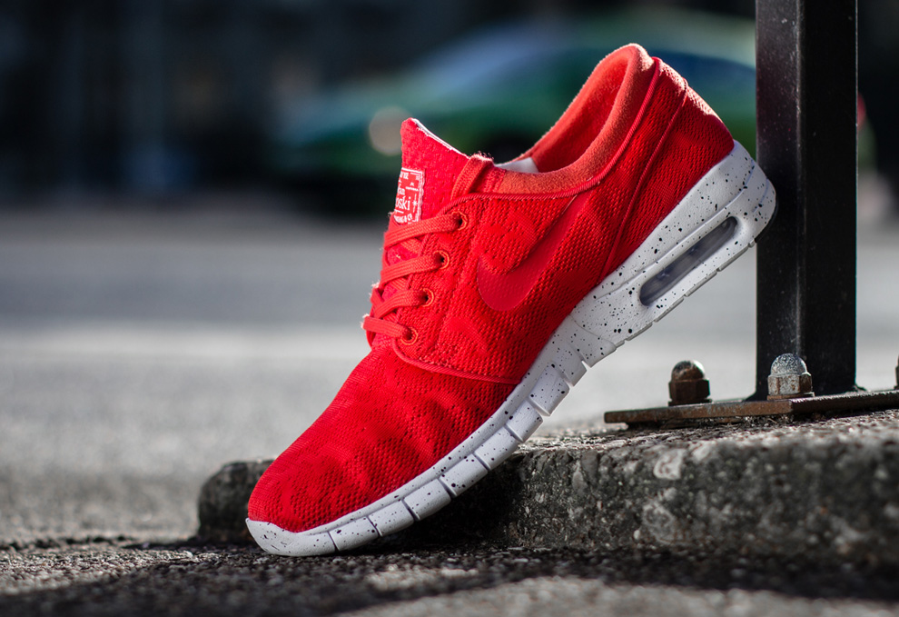 Nike Stefan Janoski Max Light Crimson White 02