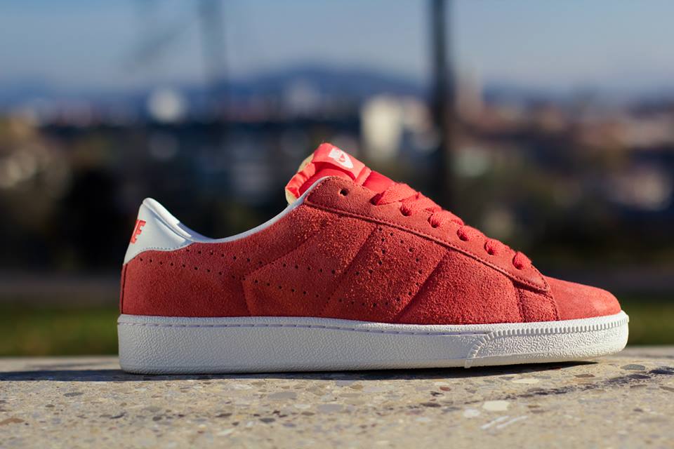 Nike Tennis Classic Light Crimson Summit White 02