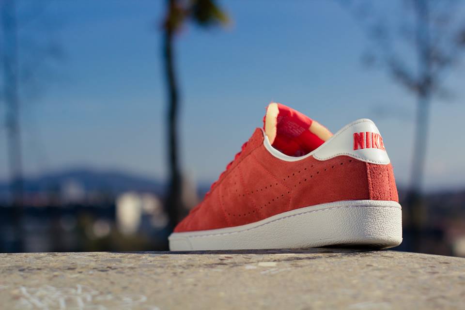 Nike Tennis Classic Light Crimson Summit White 03
