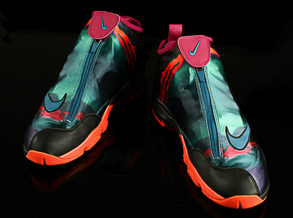 Nike Air Zoom Flight The Glove "Tech Challenge" - Release Date
