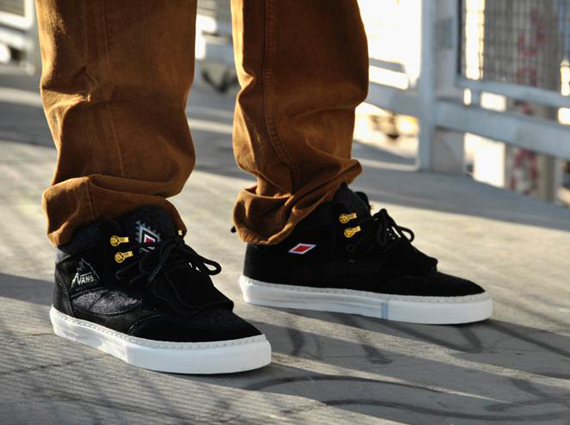 Primitive x Vans Mountain Edition