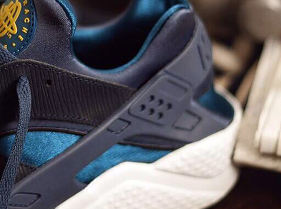 Huaraches navy outlet