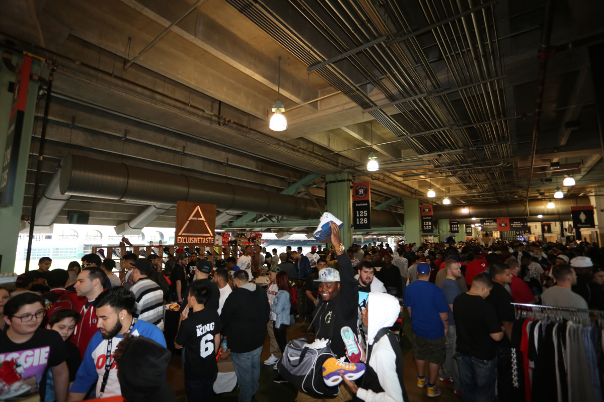 Sneaker Con January 2014 100