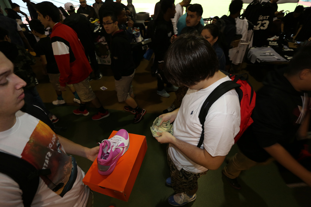 Sneaker Con January 2014 109