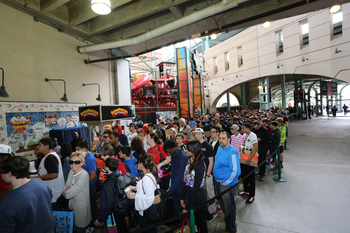 Sneaker Con January 2014 44