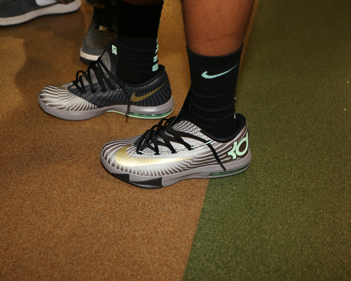 Sneaker Con January 2014 On Feet 320