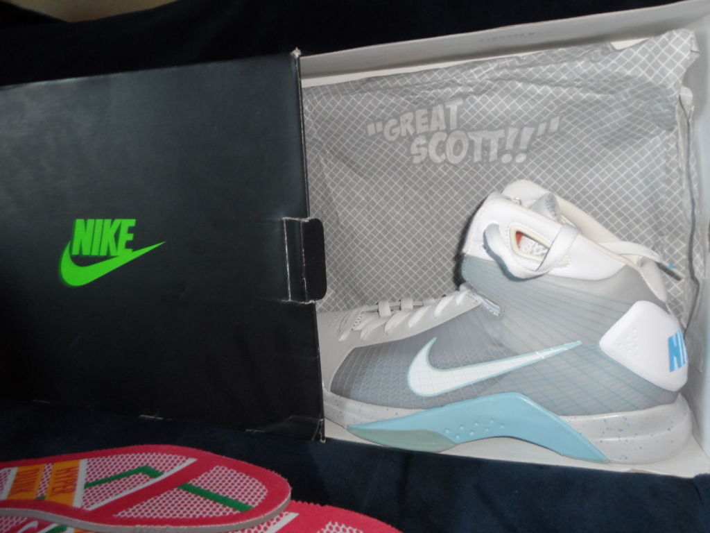 Nike Hyperdunk Mcfly Autographed By Kobe Bryant 02