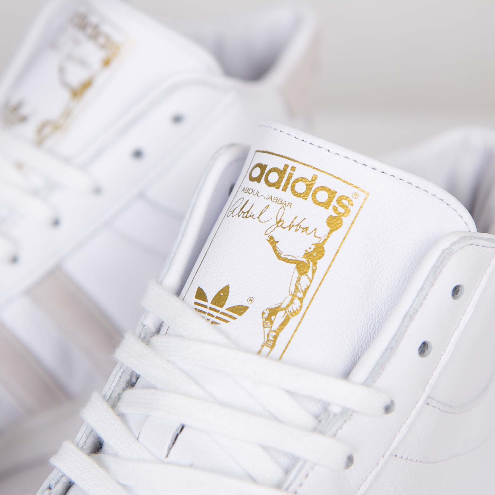 Adidas Originals Jabbar Mid White 05